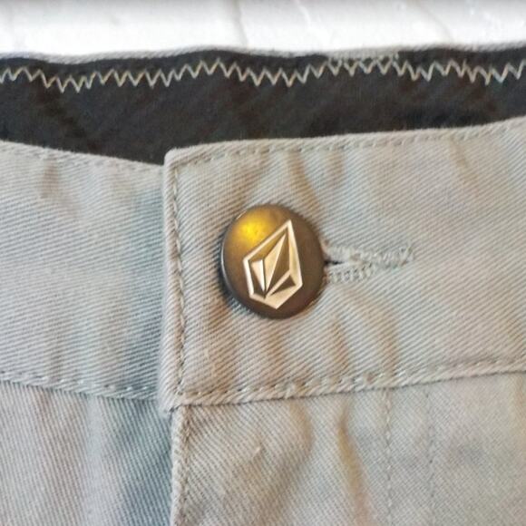 Volcom VMonty Shorts Green Flat Front Men 28 - Picture 5 of 9